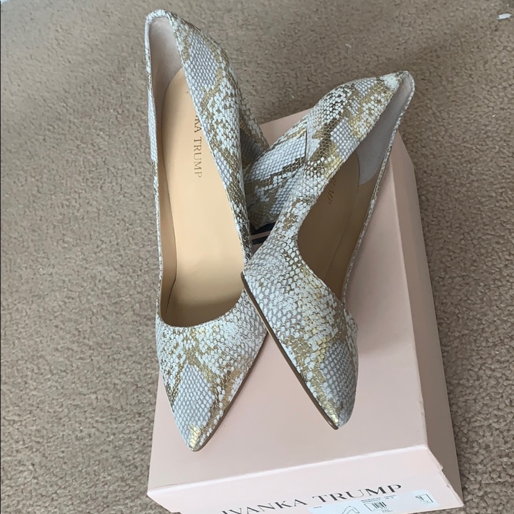 Shoes - Picture 2 of 5